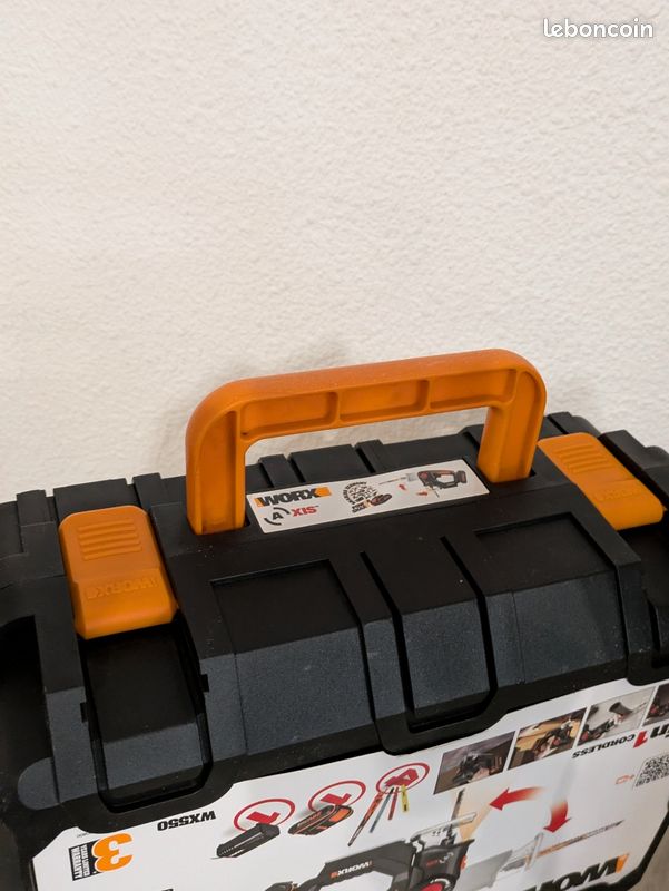 WORX WX550.9 Scie Sauteuse/Sabre Sans Fil 20V Multifonction AXIS - Découpe Bois, Métal, PVC - Sans Batterie Ni Chargeur