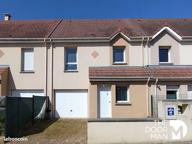 Maison 4 pièces 88 m² · à Auneau-Bleury-Saint-Symphorien · 88 m² · 220 500 €