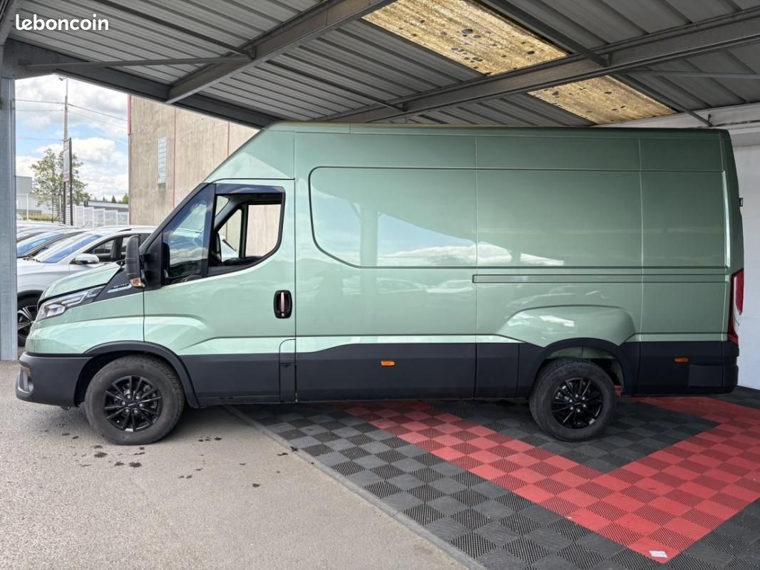 Iveco Daily FOURGON FGN 35 S 16H V11 H2 Q-LEAF HI-MATIC (image 24)