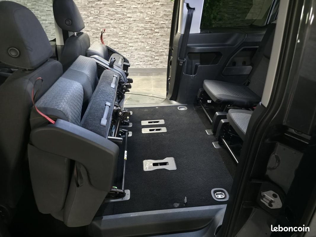 FORD TRANSIT CONNECT/TOURNEO CONNECT Tourneo Connect 2.0 EcoBlue - 102- 7pl Titanium (image 23)