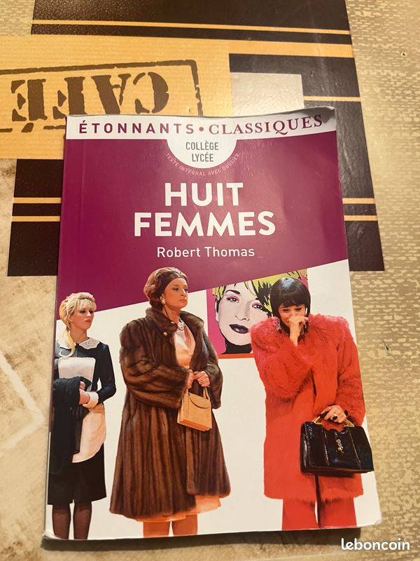 Livre Huit Femmes de Robert Thomas (image 1)