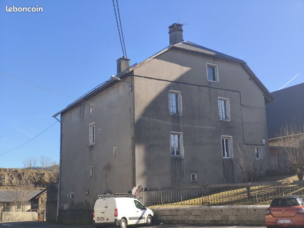 Immeuble 230 m² Brénod