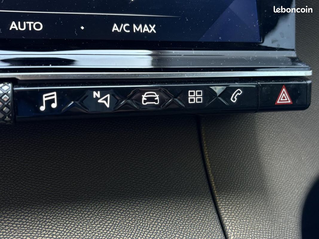DS DS 7 CROSSBACK 2.0 BlueHDI 180 EAT8 Business (image 14)