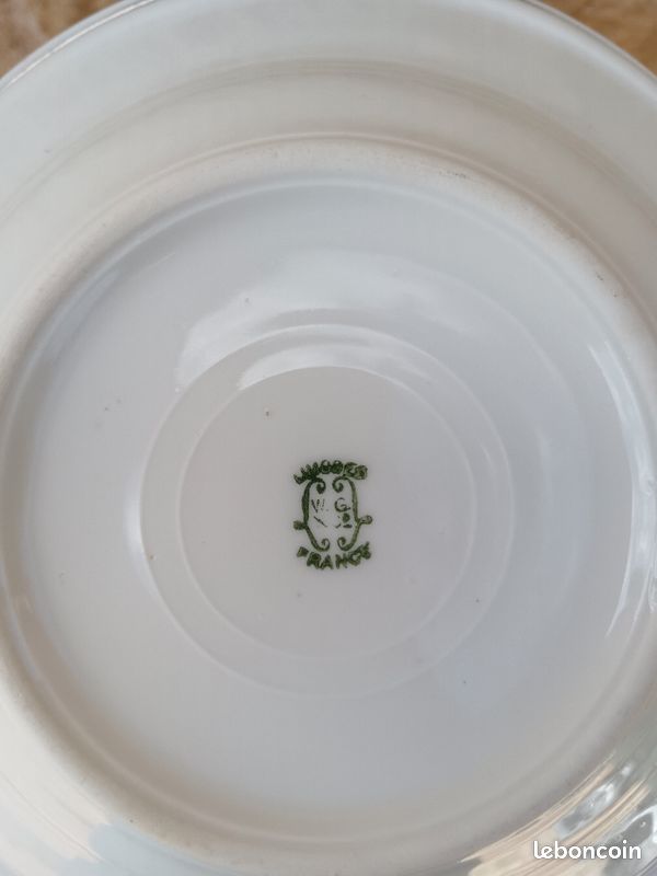 6 assiettes semi creuses porcelaine de Limoges roses (image 8)
