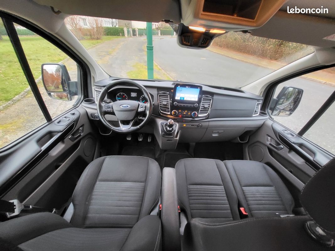 Ford TRANSIT CUSTOM 2L TDCI 170 CV LIMITED BLACK EDITION - 6 Places - HORS TAXE - 1 ère Main (image 10)