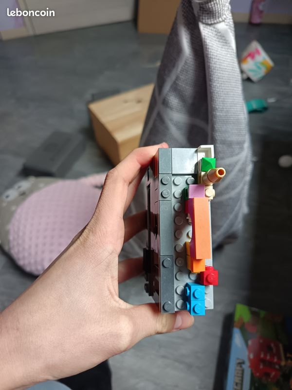 Lego biome de la ville miniature avec métro en dessous (image 3)