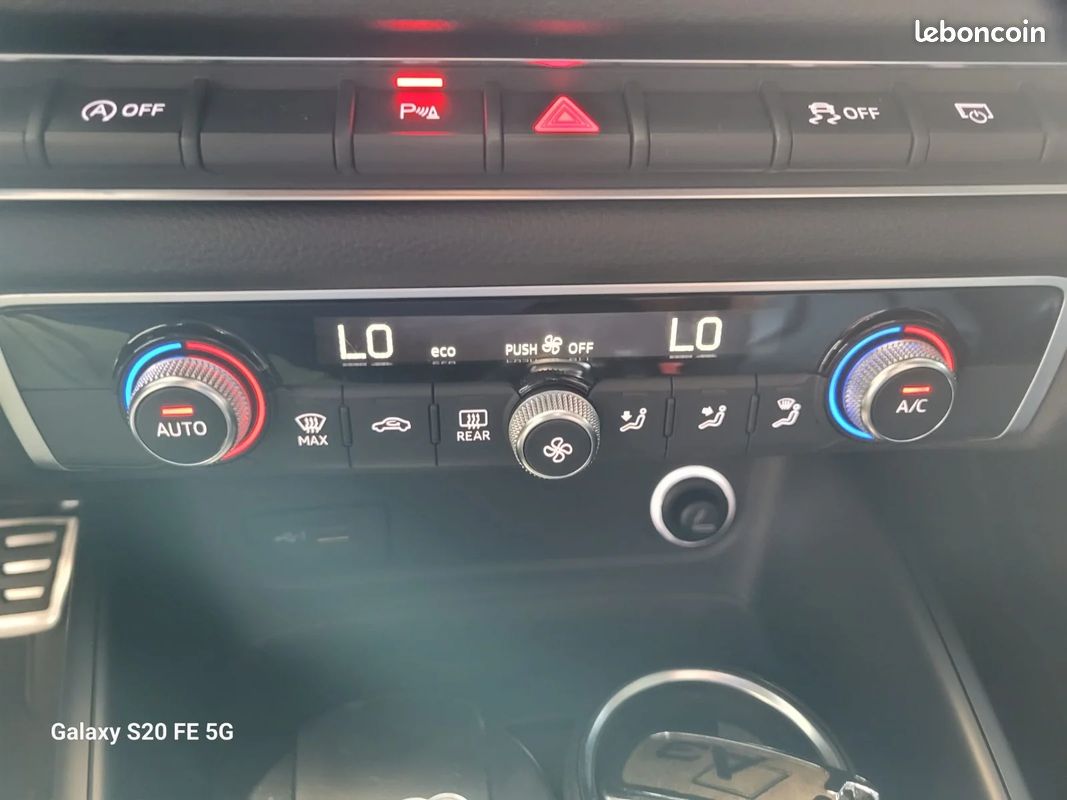 AUDI A3 BERLINE 35 TFSI CoD 150 S tronic 7 Design Luxe + VOLANT SLINE / S-LINE + SIEGES CUIR + ATTELAGE + ENTRETIEN AUDI (image 29)
