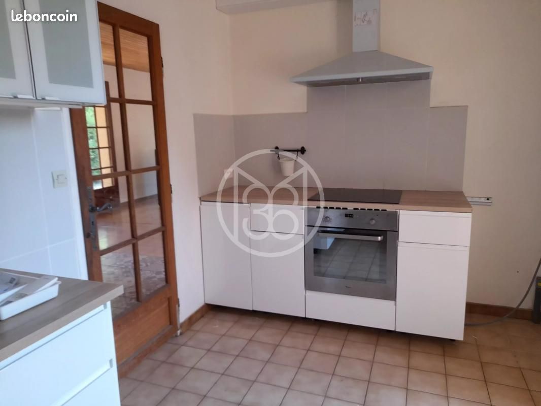 Maison de village 7 pièces 145 m² - Champniers 86400 (image 2)