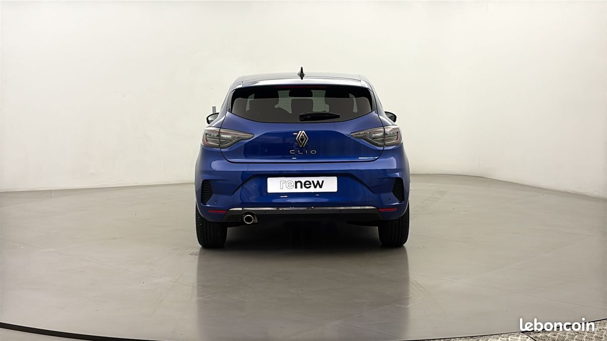 Renault clio tce 90 ch gsr2 techno (image 7)