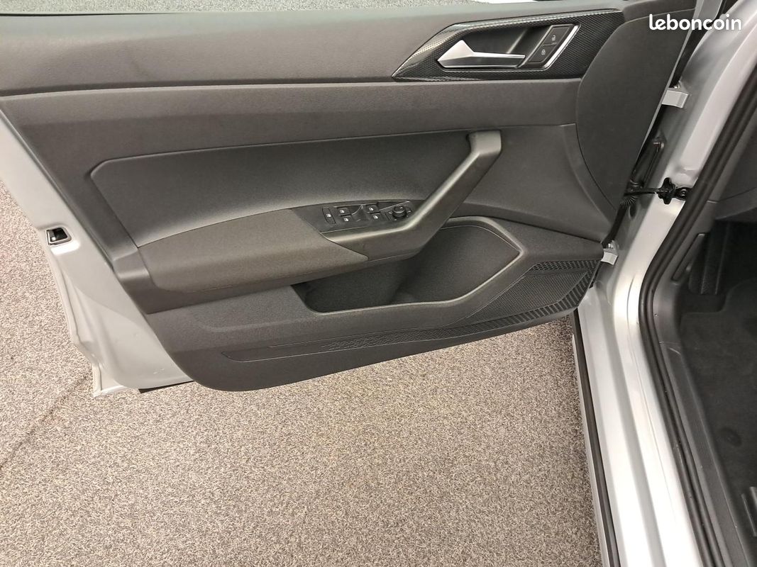 VOLKSWAGEN Taigo 1.0 TSI 95 BVM5 VW Edition (image 23)