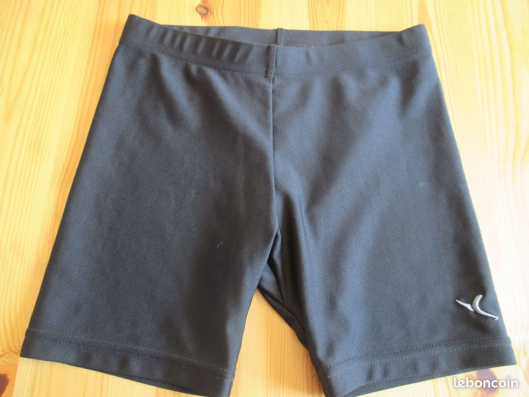 SHORT sport Décathlon 10 ans (image 1)