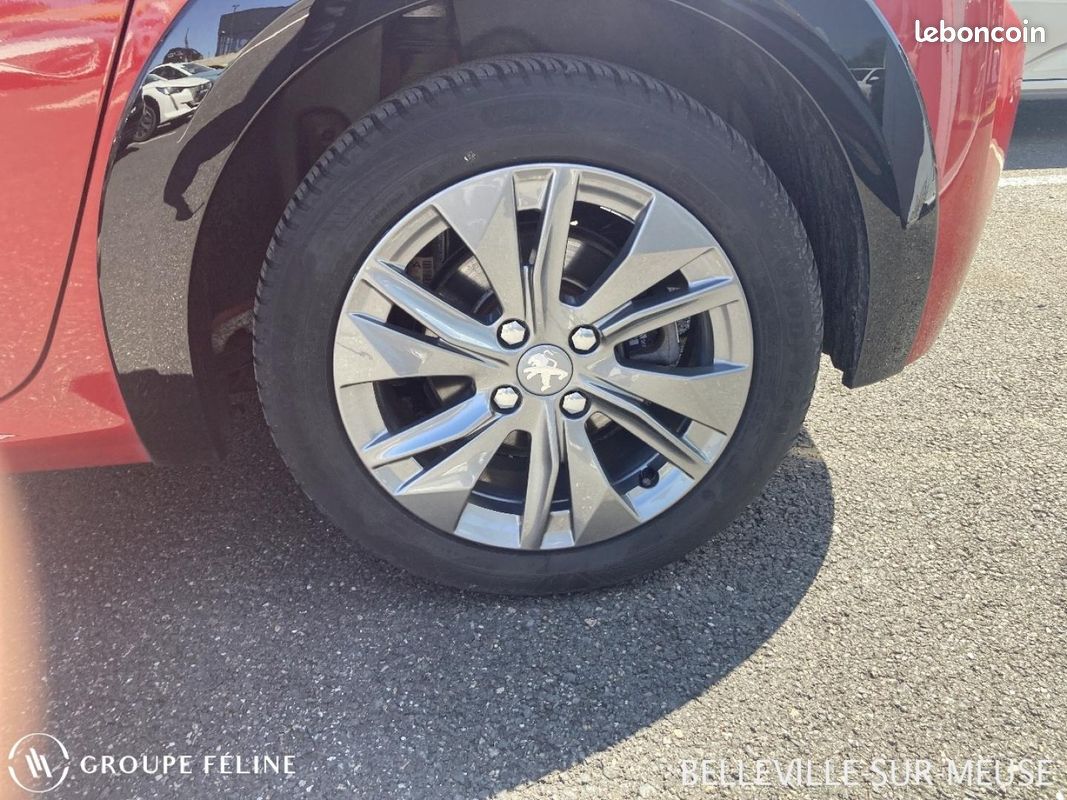 Peugeot 208 e-208 136ch Style (image 11)