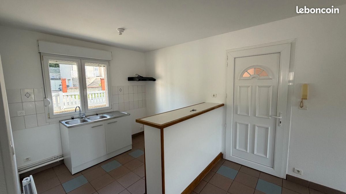 Appartement 3 pièces 56 m² · à Marseille-en-Beauvaisis · 56 m² · 570 €/mois