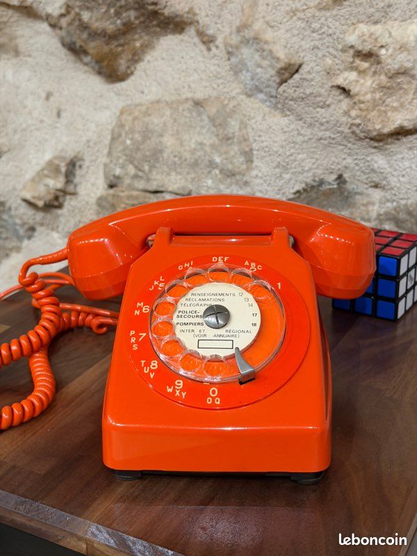 Téléphone vintage Socotel S63 à touches, 1982, France
