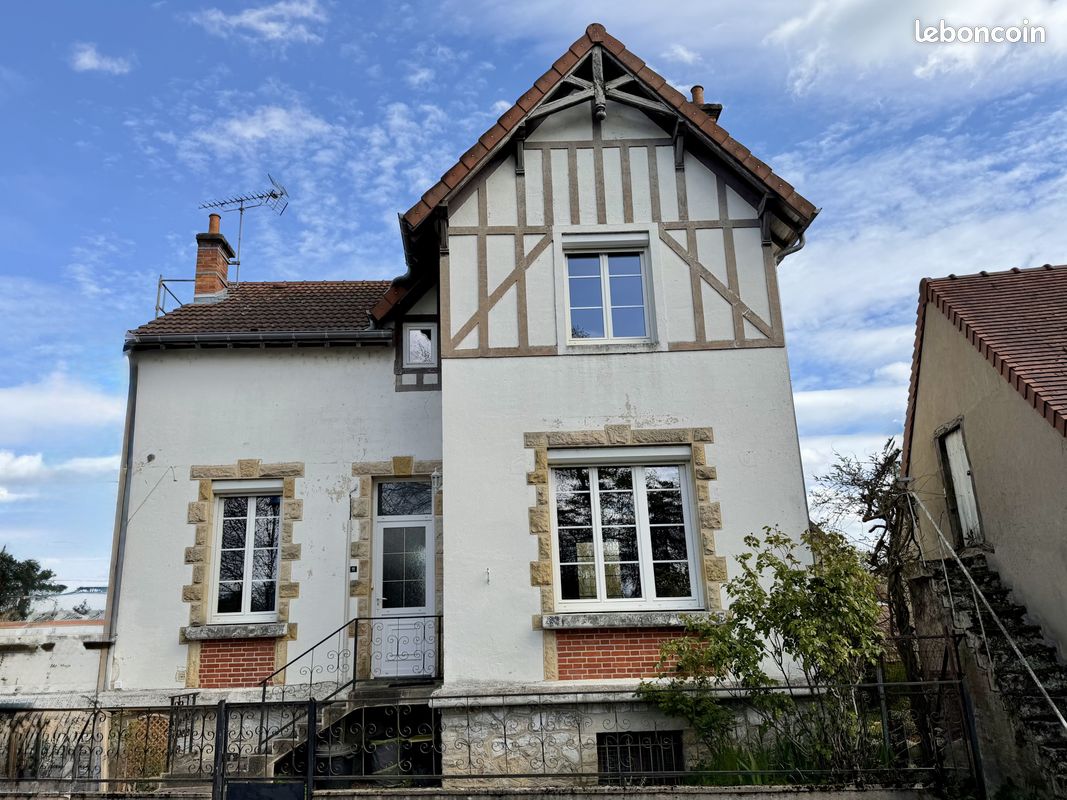 Maison 7 pièces 120 m² · à Bourbon-Lancy · 120 m² · 145 000 €