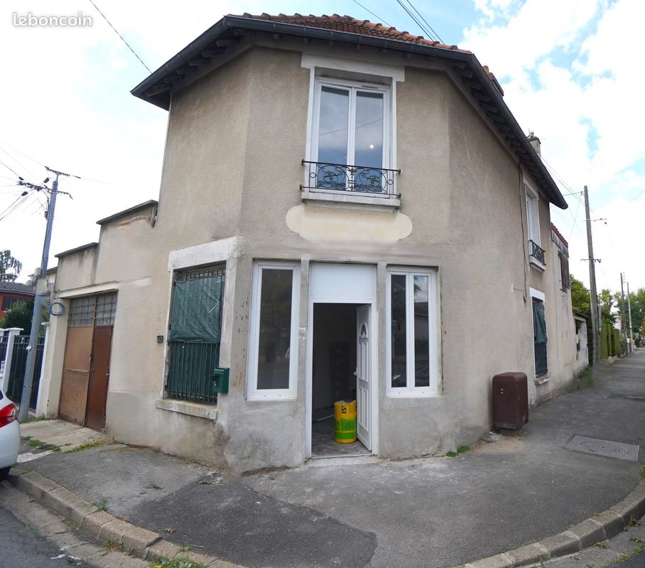Immeuble 135 m² Aulnay-sous-Bois (image 1)