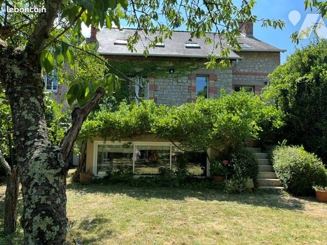 Maison 8 pièces 150 m² · à Rennes · 150 m² · 1 100 000 €