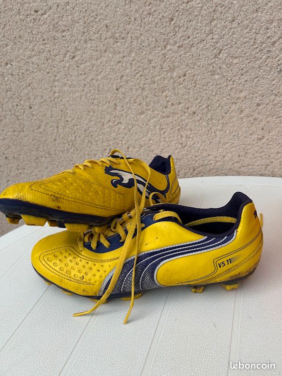 Chaussures football pointure 42 (image 1)