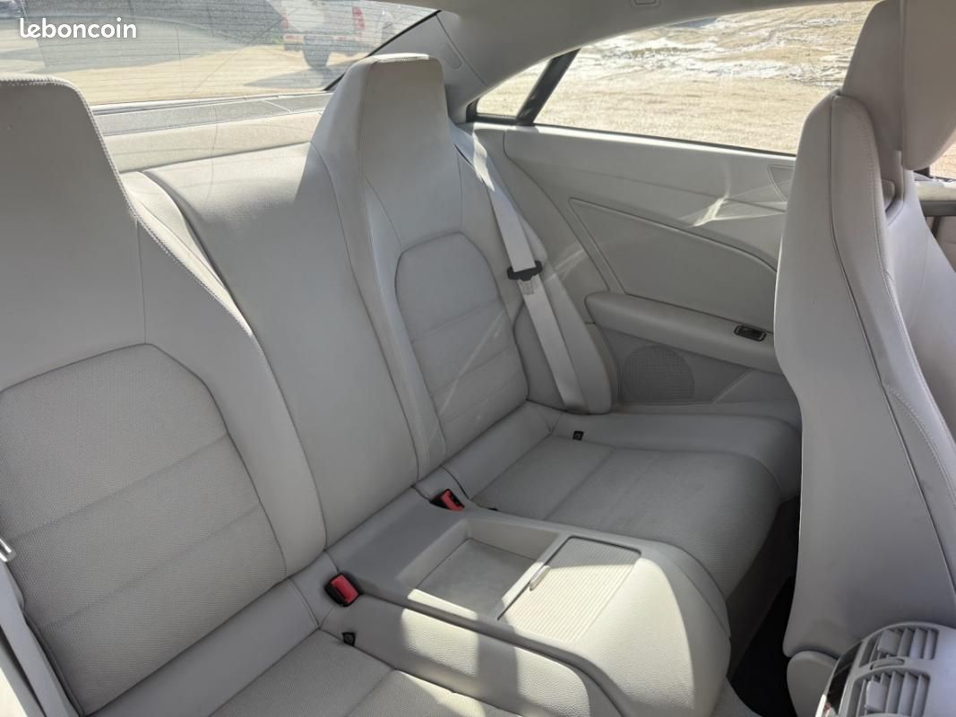 Mercedes Classe E Coupé 250 205cv BlueEfficiency Executive (image 17)