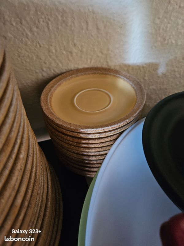 Ensemble vaisselles assiettes tasses (image 4)