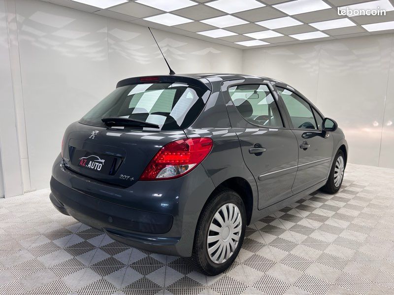 PEUGEOT 207+ 07/2014 1.4HDi 68cv PHASE 2 / PACK Clim / SORT DE RÉVISION COMPLÈTE (image 3)