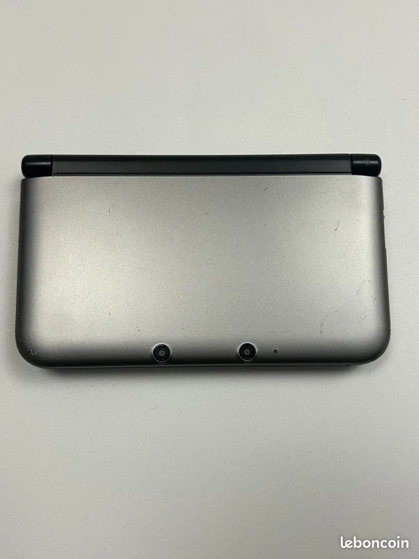 3DS XL + housse donkey kong + chargeur (image 9)