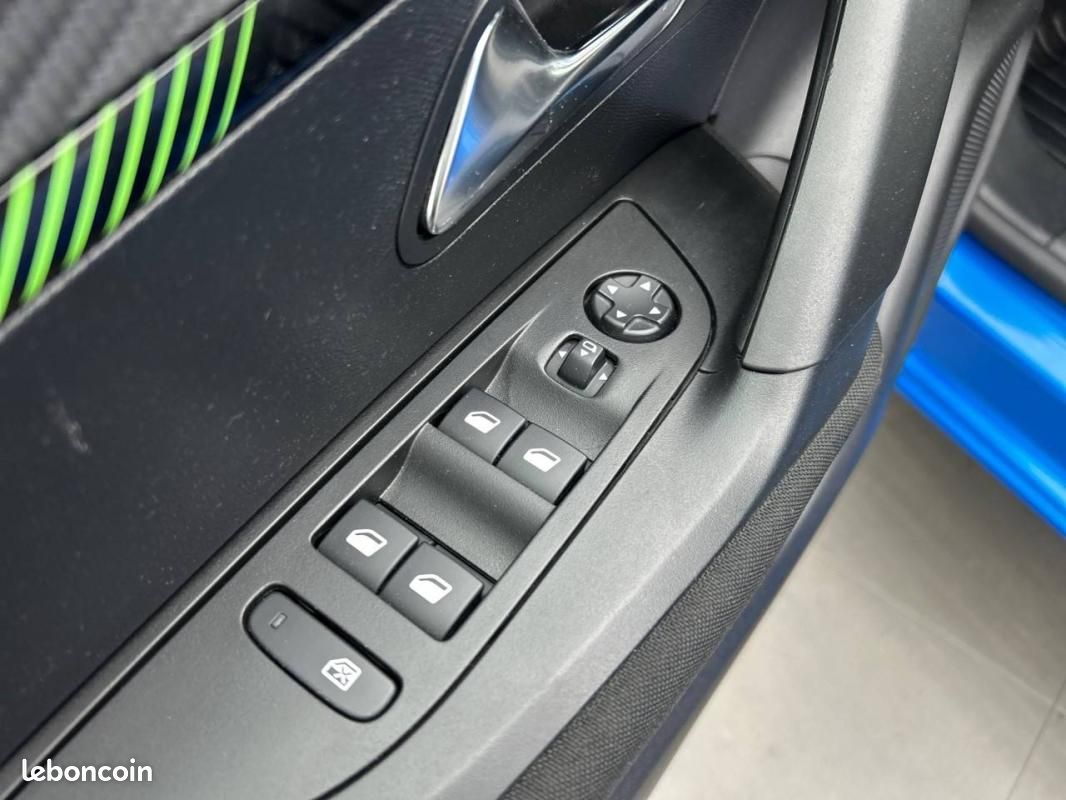 Peugeot 2008 PureTech 100 S&S BVM6 - Active (image 18)