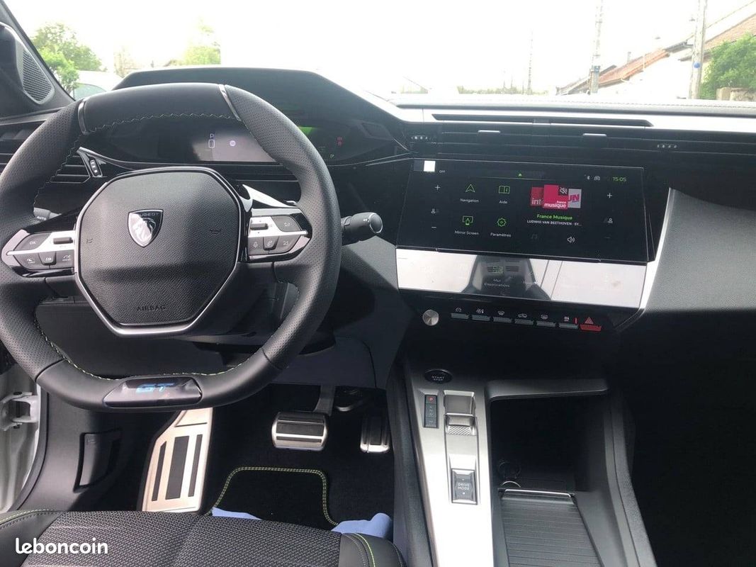 PEUGEOT 408 Hybrid 145 e-DCS6 GT (image 8)