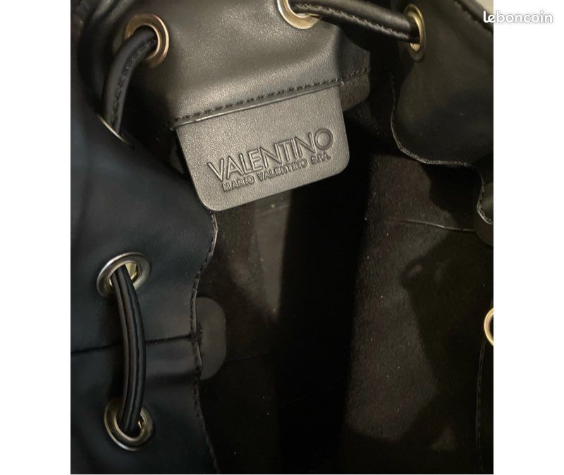 Sac à Main Pochette Valentino - Simili Cuir Vernis Beige - Occasion - Dimensions 28x20 Cm