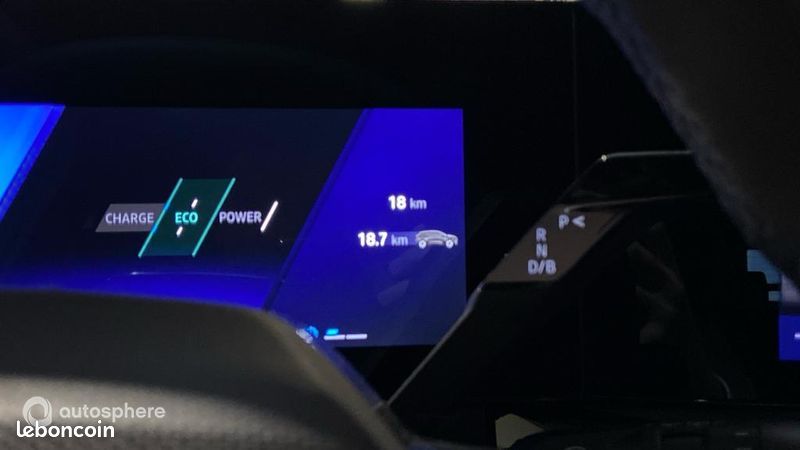 Renault Clio 1.8 E-Tech 160ch full hybrid Techno (image 9)