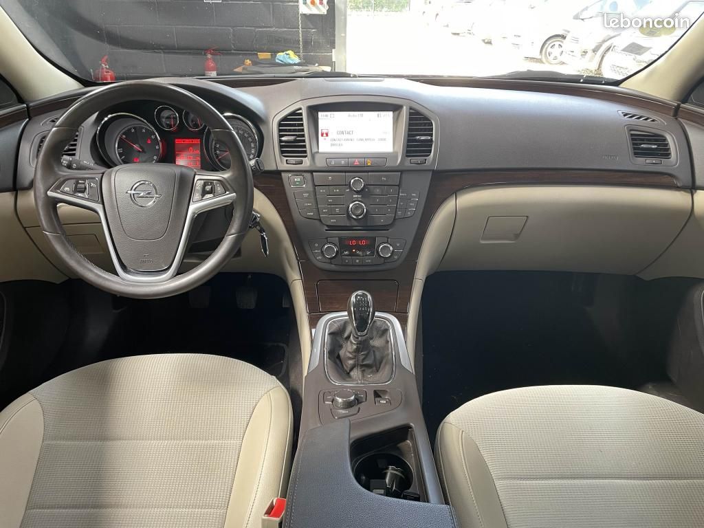 OPEL INSIGNIA 2.0 CDTI 160 COSMO - Sieges électriques / Radars / Bluetooth (image 14)