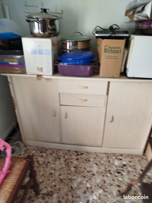 Commode (image 1)