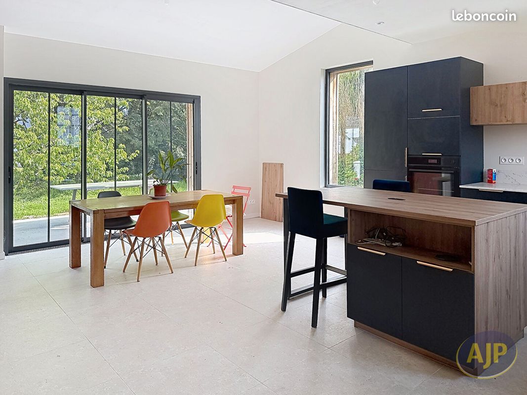 Maison 6 pièces 172 m² · à Saffré · 172 m² · 294 000 €