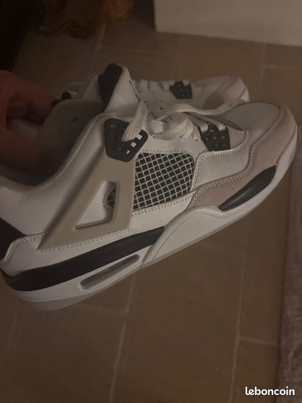 Jordan fausse Chaussures