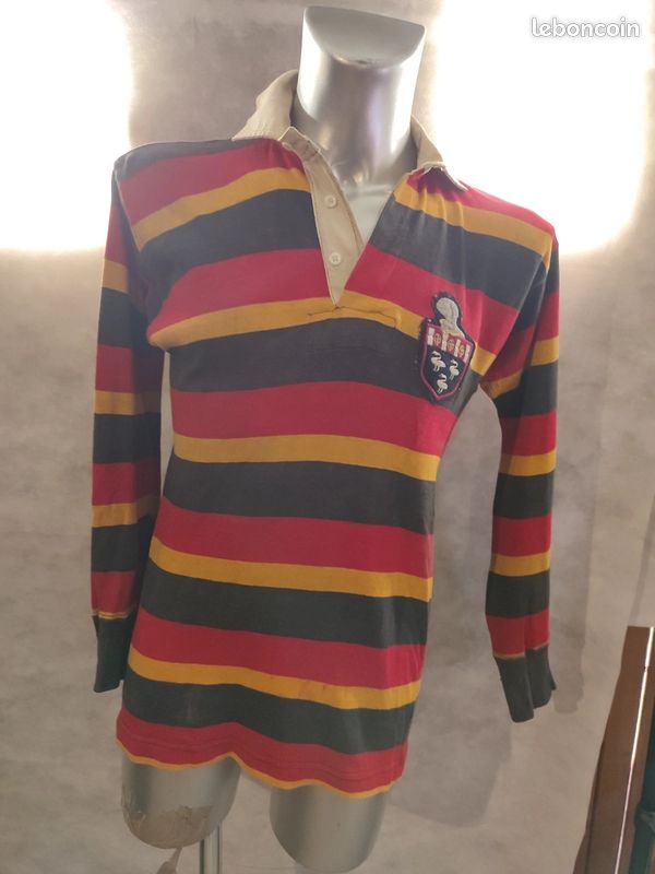 Lot De 2 Maillots De Rugby Anciens Canterbury - Vert - Tailles L Et XL - Un Encadé 65x50cm