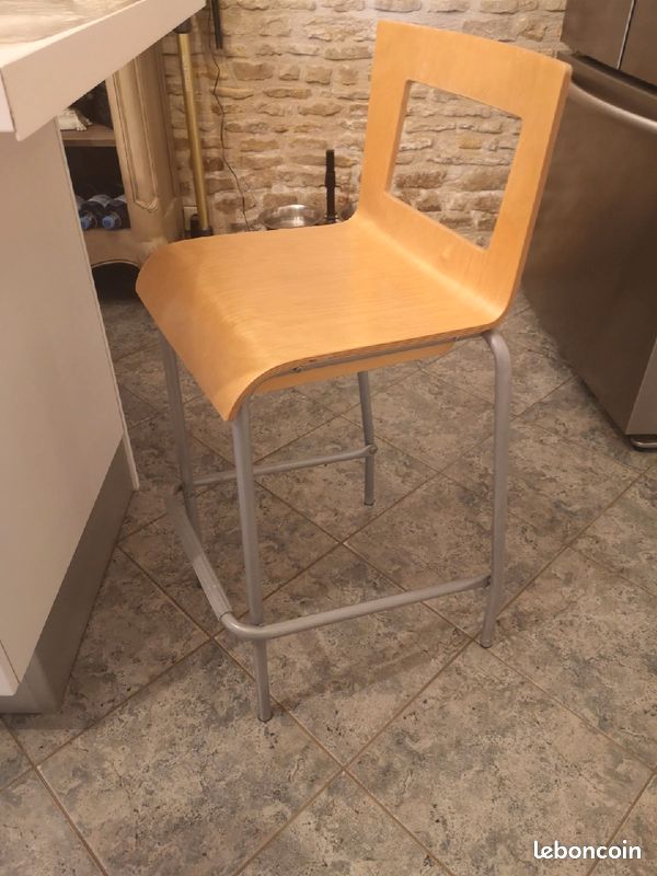 Lot chaises (image 1)