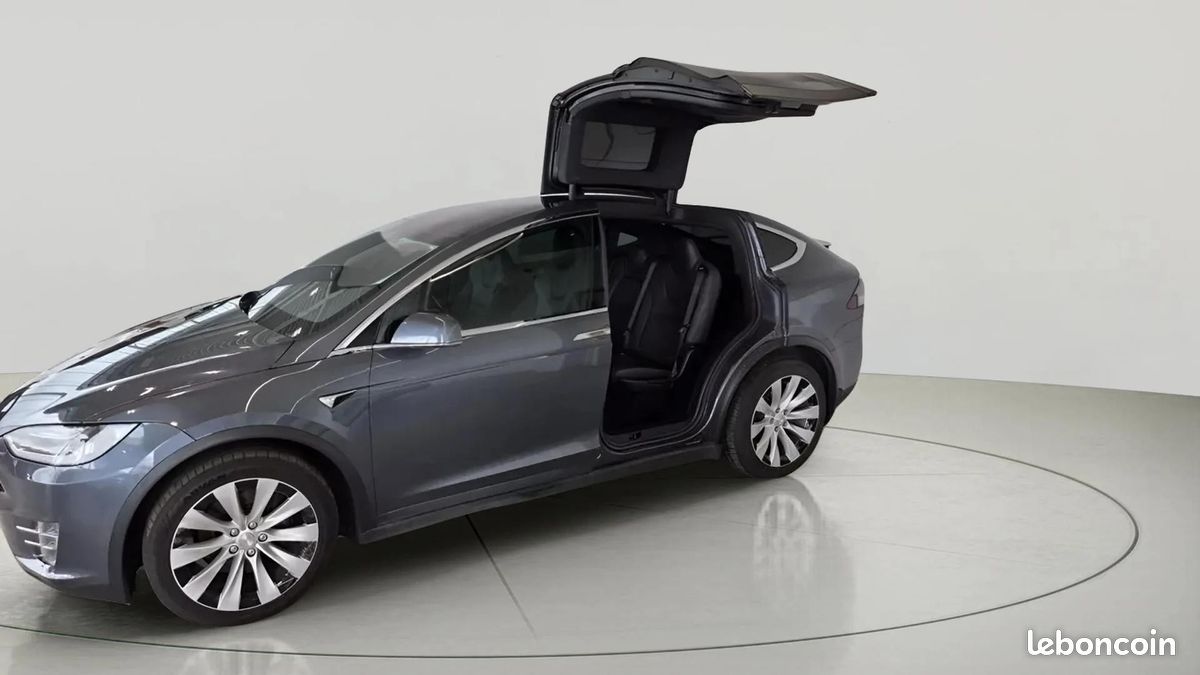 TESLA MODEL X Long Range * 572 ch * 4x4 * Toit Panoramique * Caméra 360° * Autopilot (image 4)