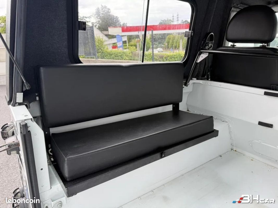 Land Rover Defender Phase 2 Hardtop 2.2 TDCi 122 ch (image 16)