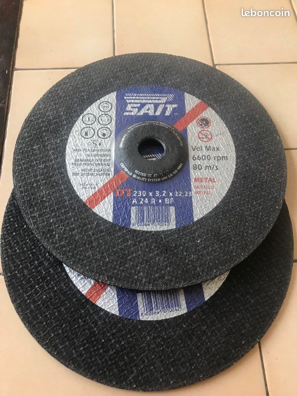 Quatre euros le lot de deux disques à métaux (image 1)