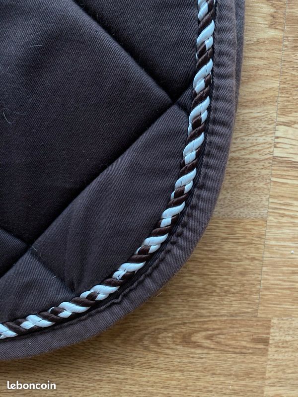 Tapis de selle marron (image 2)