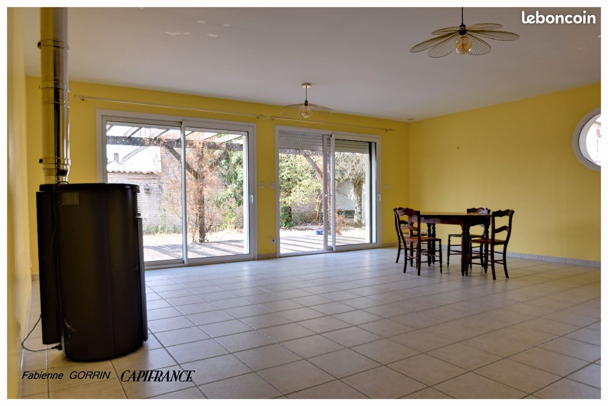 Maison 5 pièces 115 m² · à Saint-Jean-de-Liversay · 115 m² · 295 000 €