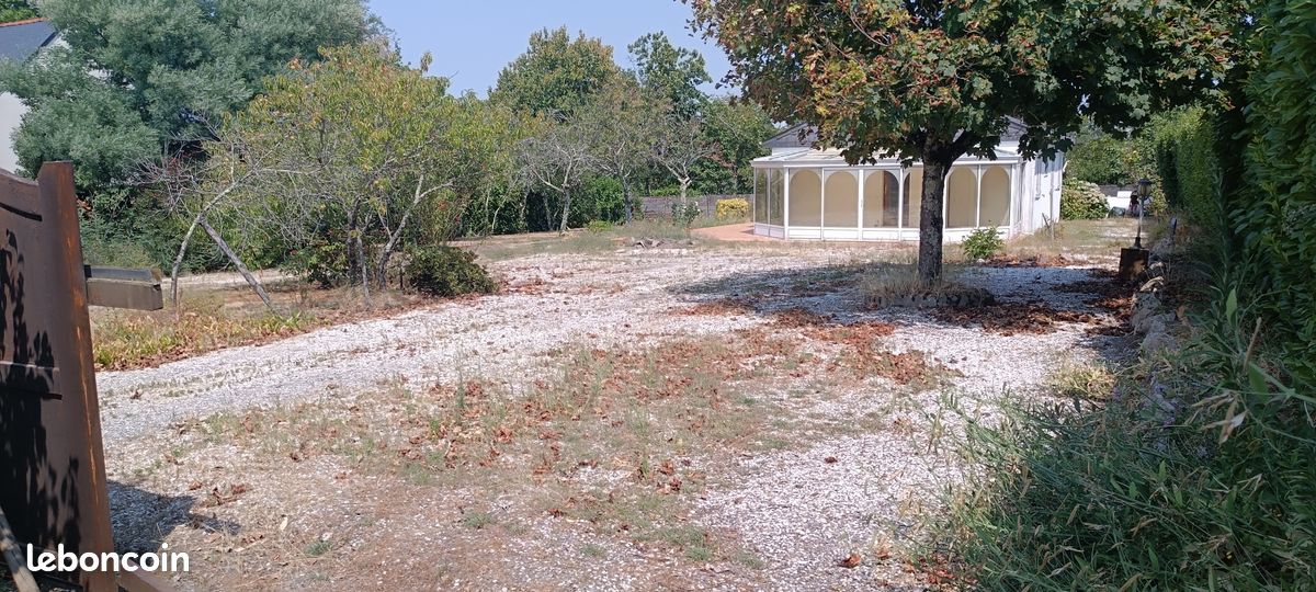 Terrain constructible viabilisé de 463 m² à Treillières, quartier convivial, proche transports · 129 900 €