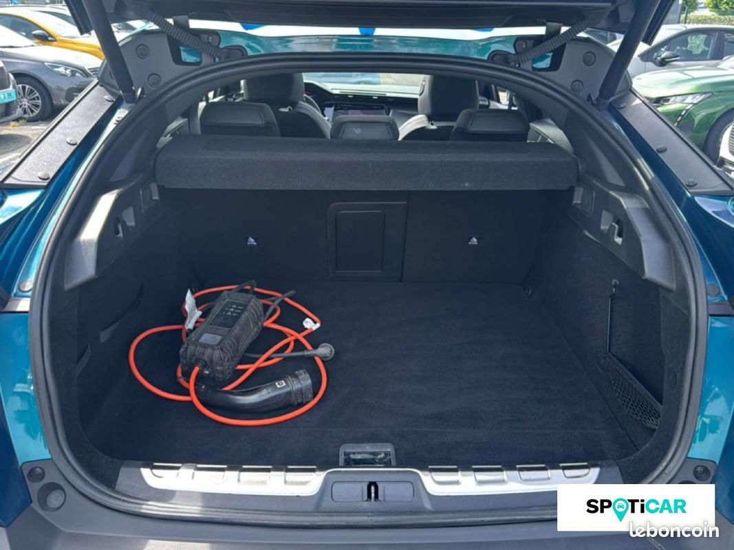 PEUGEOT 408 PHEV 225 e-EAT8 GT (image 6)