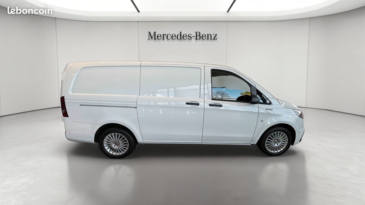 Mercedes evito fourgon 60 kwh long fwd (image 6)