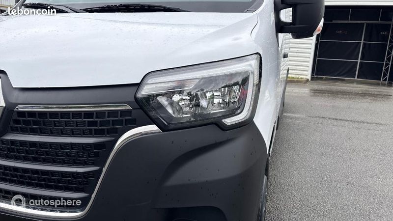 Renault Master Véhicule utilitaire ou Société F3500 L3H3 2.3 Blue dCi 135ch Confort Euro6E (image 12)