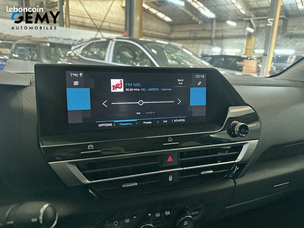 CITROEN C4 PureTech 130 S&S BVM6 Shine (image 17)