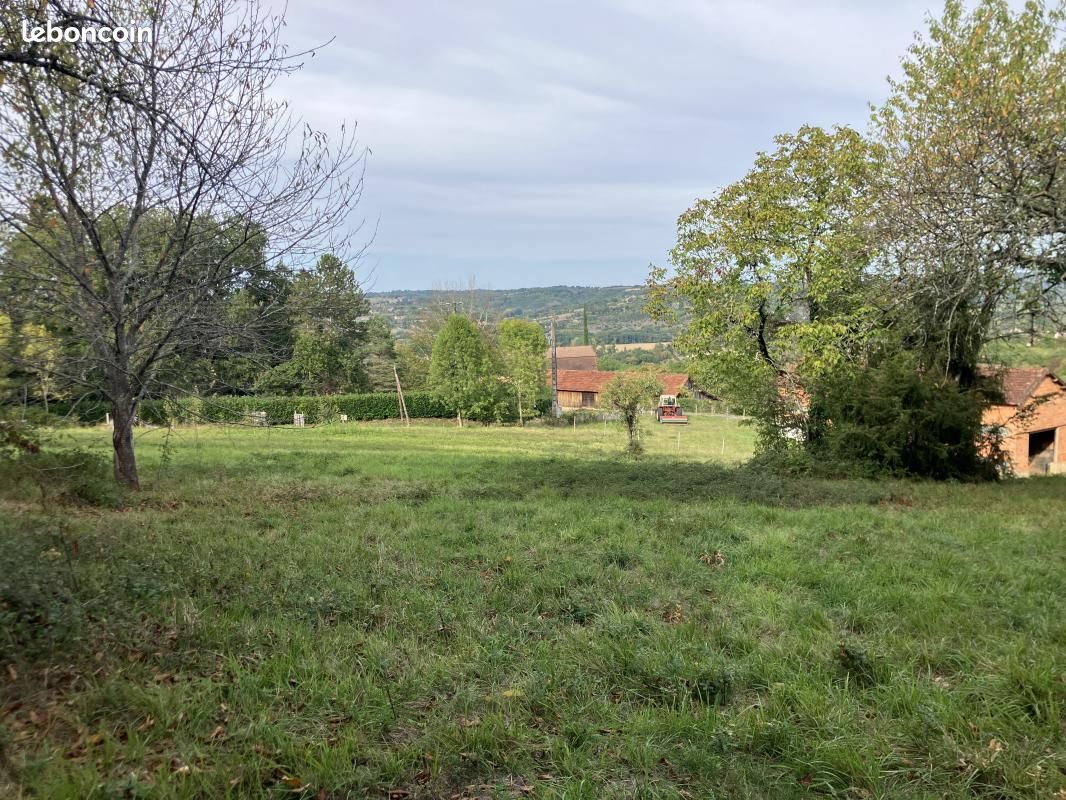 Terrain 2 344 m² Siorac En Perigord · à Siorac-en-Périgord · 36 472 €