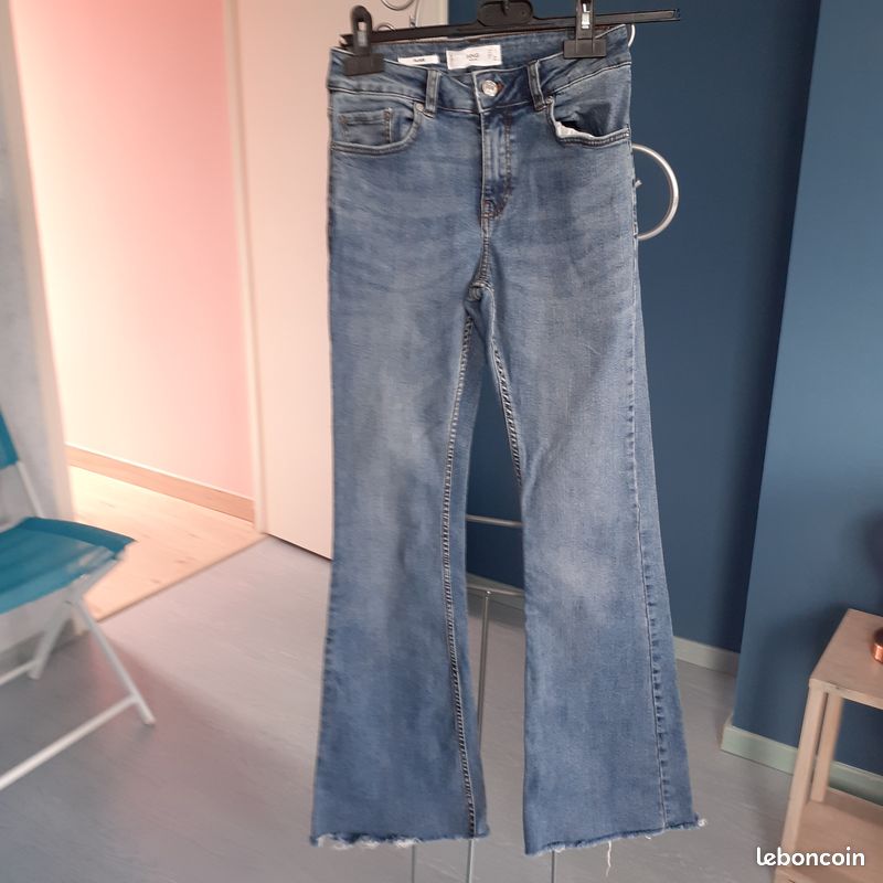JEAB bleu MNG - T34 (image 1)