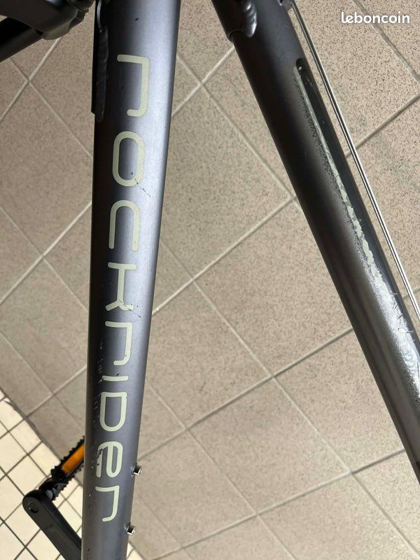 VTT de la marque Rockrider cadre aluminium roues 26 pouces taille M-L (image 11)