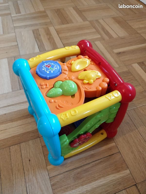 Cube d'éveil VTECH (image 2)